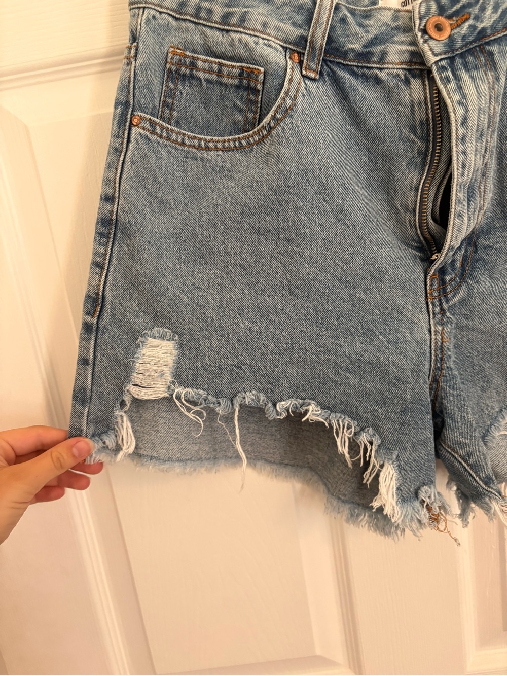 Cotton-On High Rise Ripped Jean Short - Picture 2 of 6
